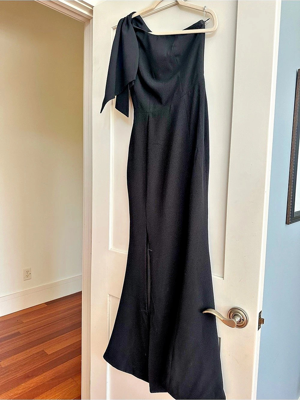 Dress the Population Georgina One-Shoulder Crepe Gown Black XS